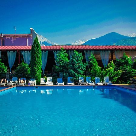 Stary Melnik Hotel Almaty Exterior foto